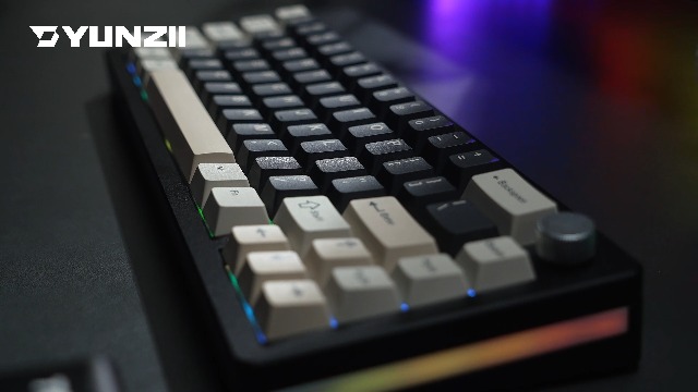 Amazon | YUNZII AL66 ゲーミングキーボード ワイヤレス